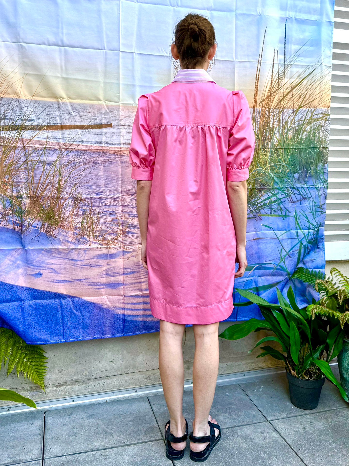 JONES - Geranium Pink button-front knee length short-sleeved dress