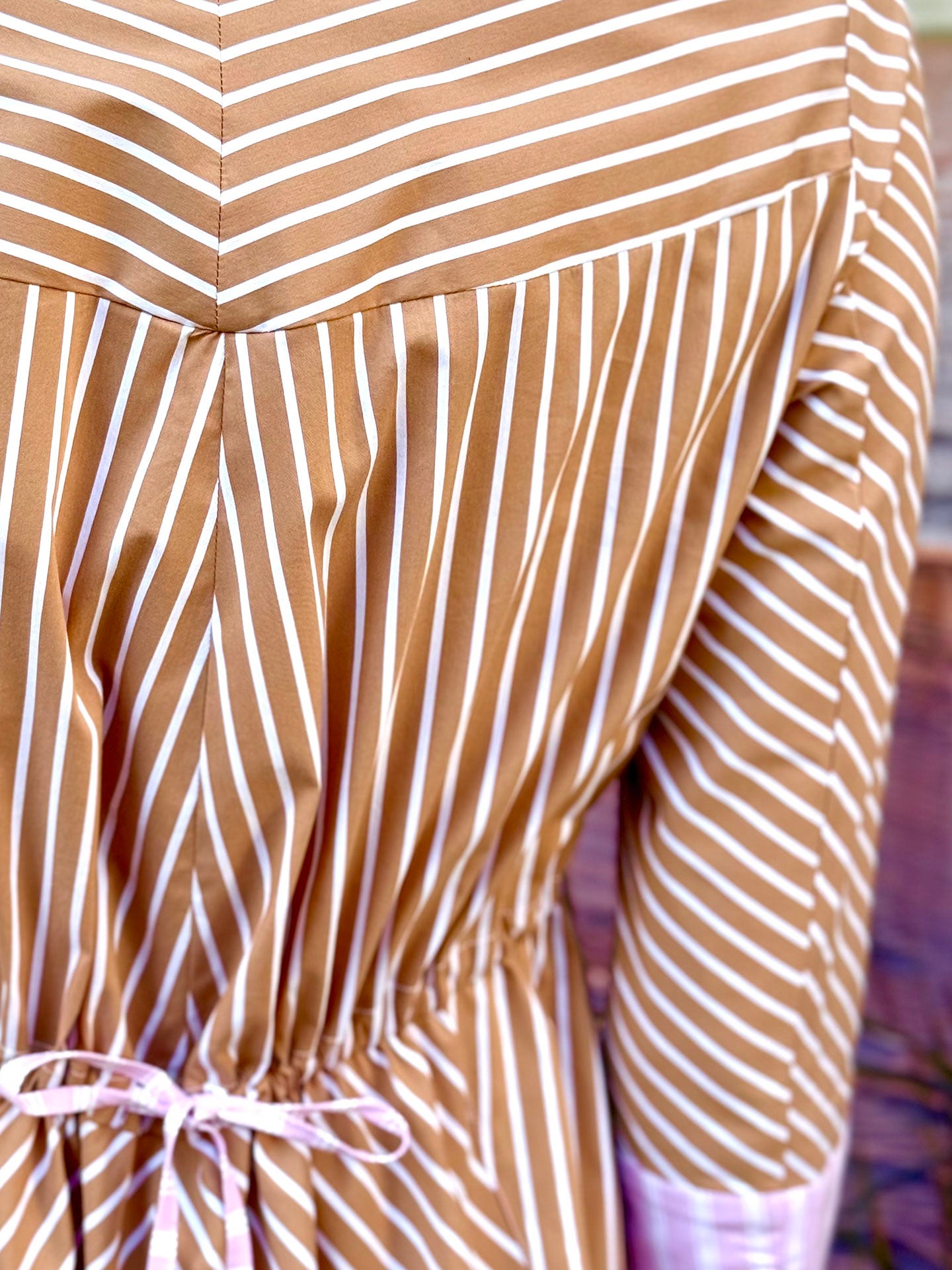CONRAD - Camel Stripe semi-fitted Kaftan V-neck stretch cotton