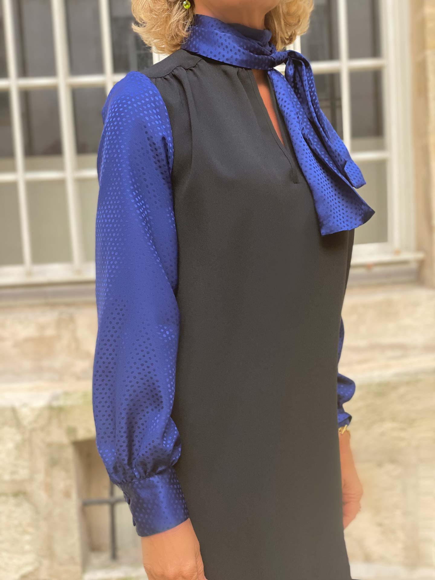 SLOANE BLACK & NAVY TIE-NECK DRESS - DOVIMA Paris Dovima Paris SLOANE BLACK & NAVY TIE-NECK DRESS - DOVIMA Paris Dovima Paris